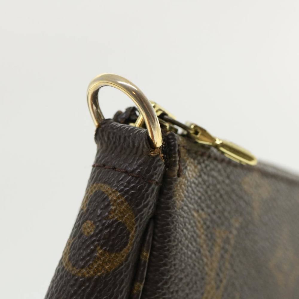 LOUIS VUITTON Pochette accessoires Clutch Bag - Picture 11 of 16